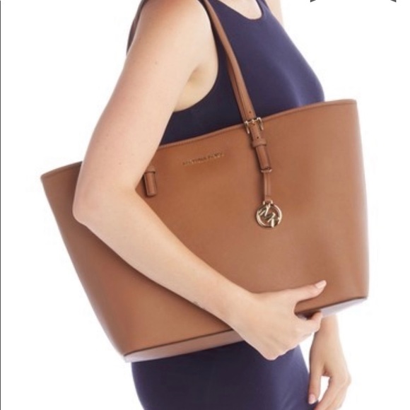 Tote - Picture 2 of 5